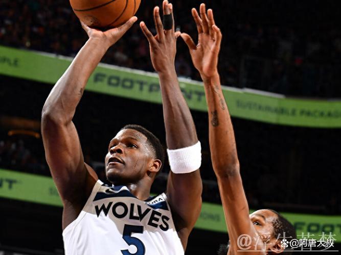 3月29日常规赛:太阳对阵森林狼 兰德尔精彩表现集锦 3月29日常规赛:太阳对阵森林狼 兰德尔精彩表现集锦