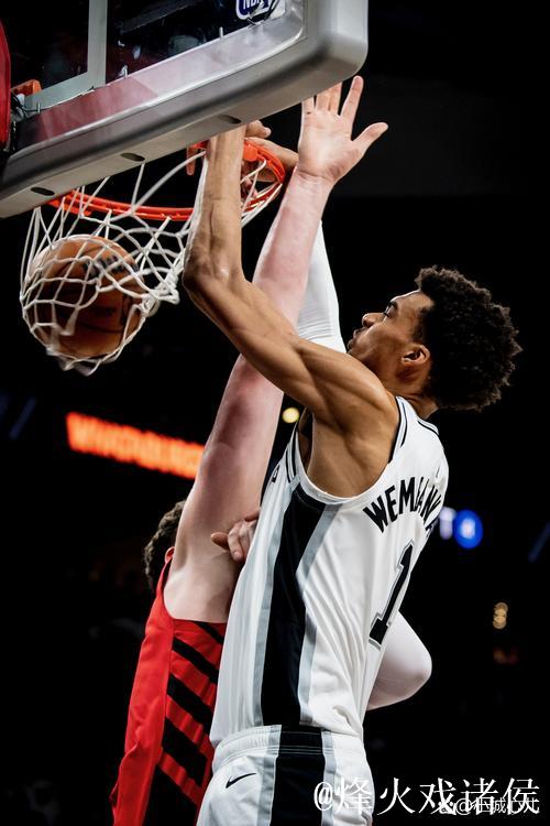 文班亚马33+10乔治30分 马刺力克爵士豪取3连胜 文班亚马33+10乔治30分 马刺力克爵士豪取3连胜